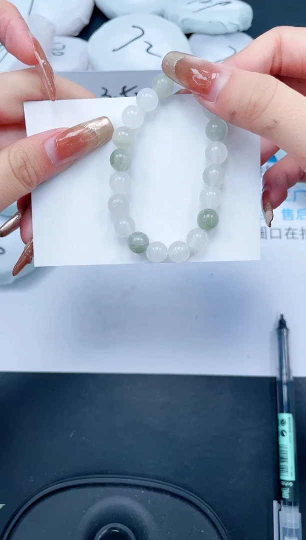 【闪购商品】石英质玉手镯未镶嵌1