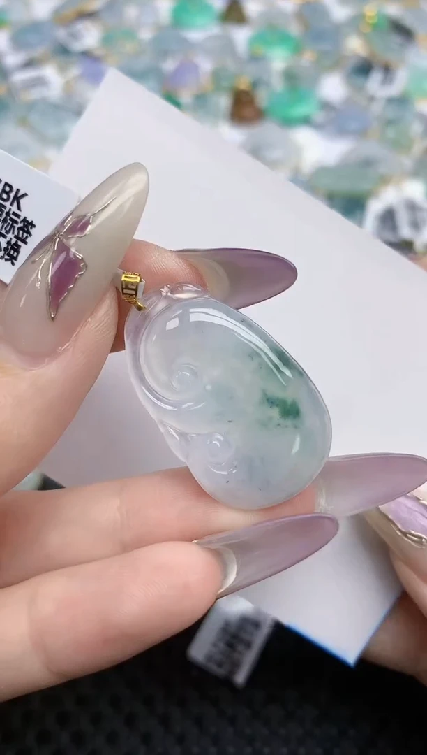 翡翠挂件18K金镶嵌110   天然翡翠A货