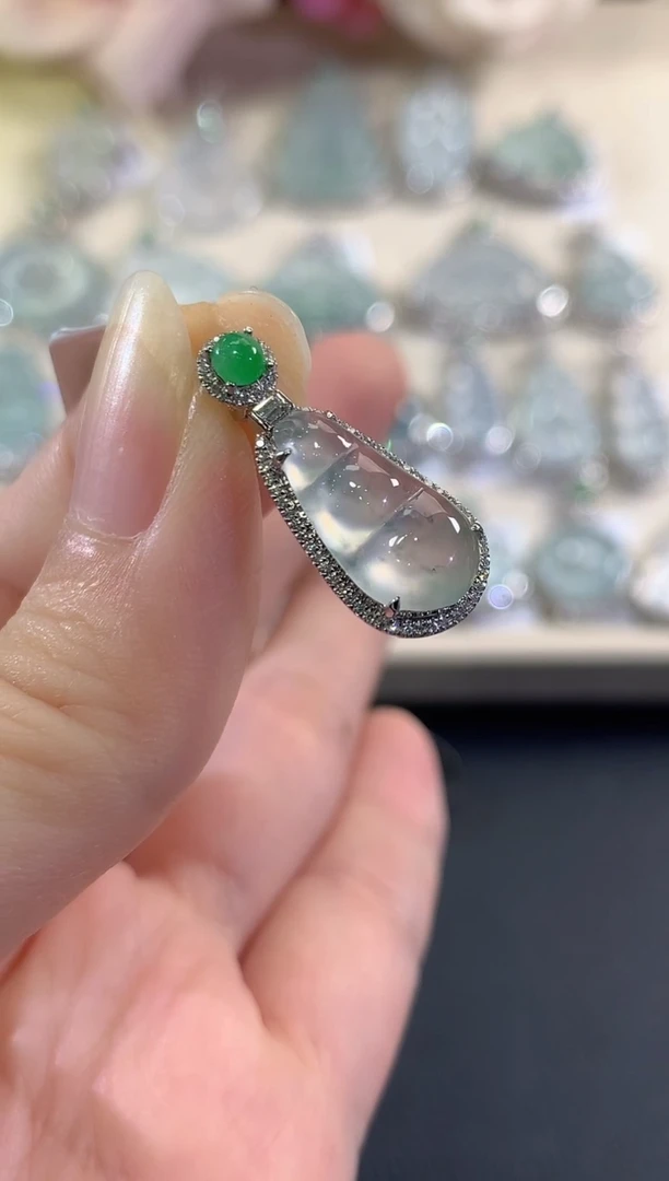 吊坠(不含链)18K金镶嵌翡翠c13 多样性一件发