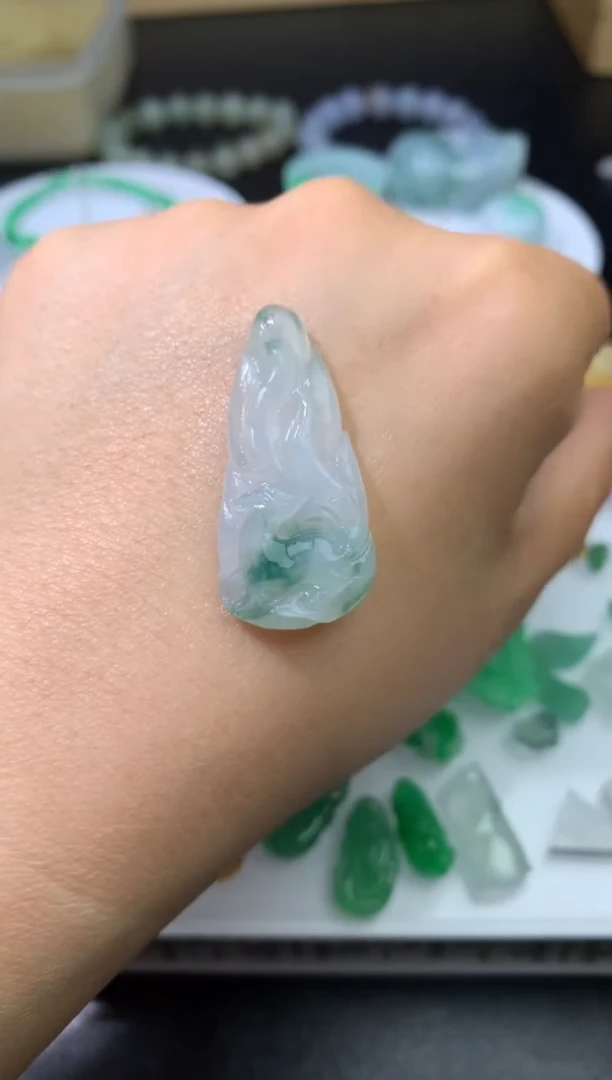 未镶嵌定制翡翠毛货