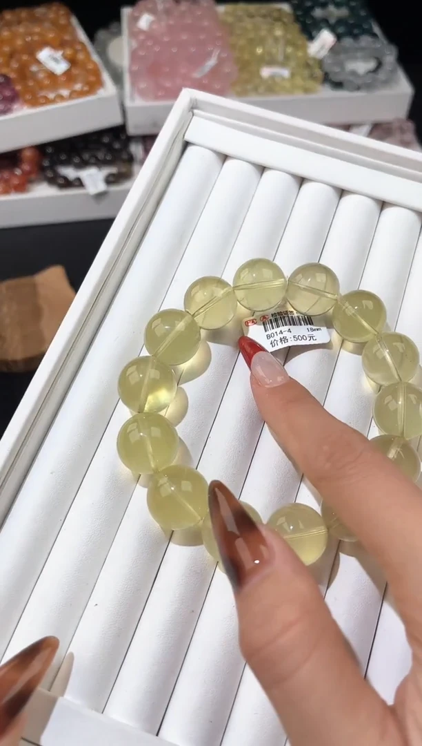 【闪购商品】水晶手链未镶嵌多样性发一黄泡泡18mm