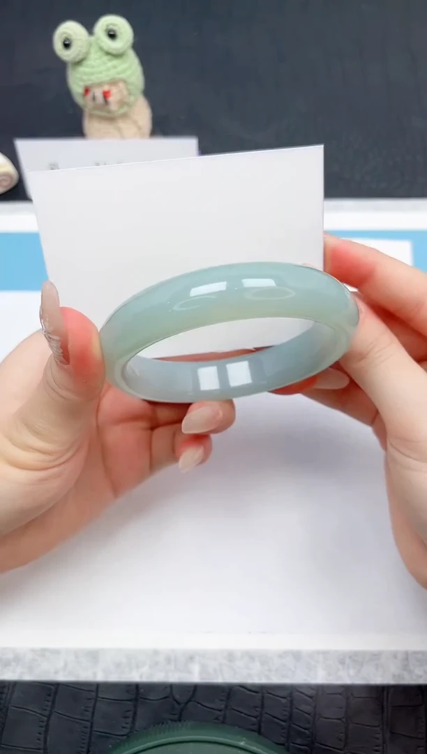 【闪购商品】石英质玉手镯未镶嵌152-62.6