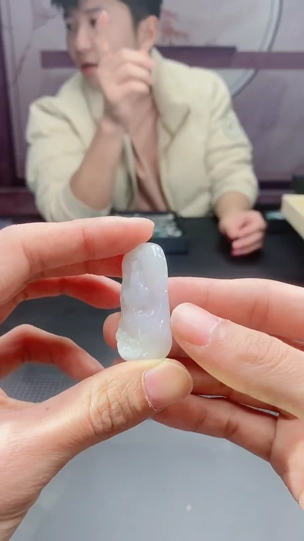 【闪购商品】翡翠颈饰未镶嵌1111111111111