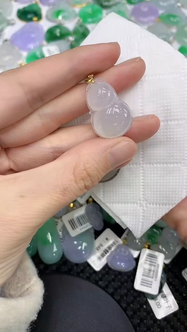 颈饰18K金镶嵌翡翠a货支持复检百元以上9元证书费自理