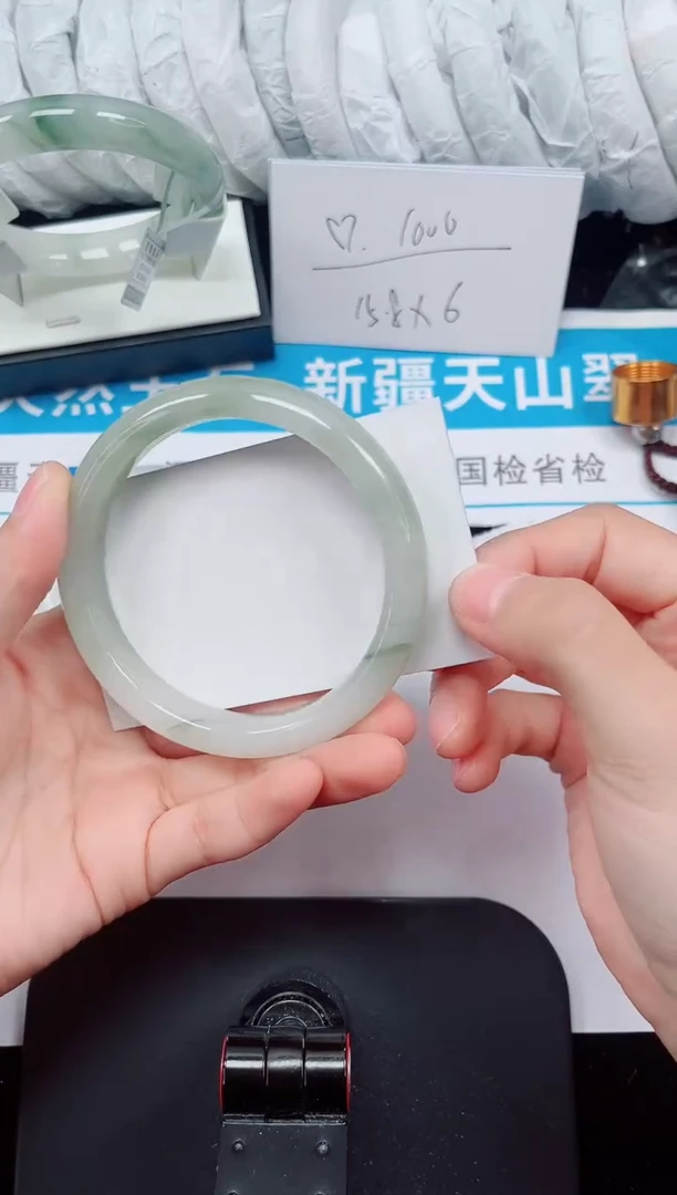 未镶嵌手镯石英质玉16-62/63