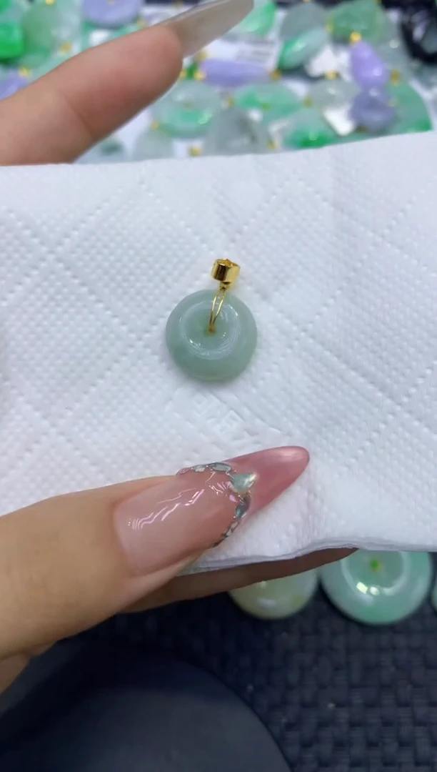 颈饰未镶嵌翡翠天然缅甸A货翡翠