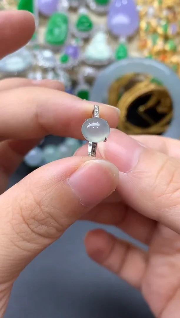 18K金镶嵌戒指翡翠113-中国好珍宝