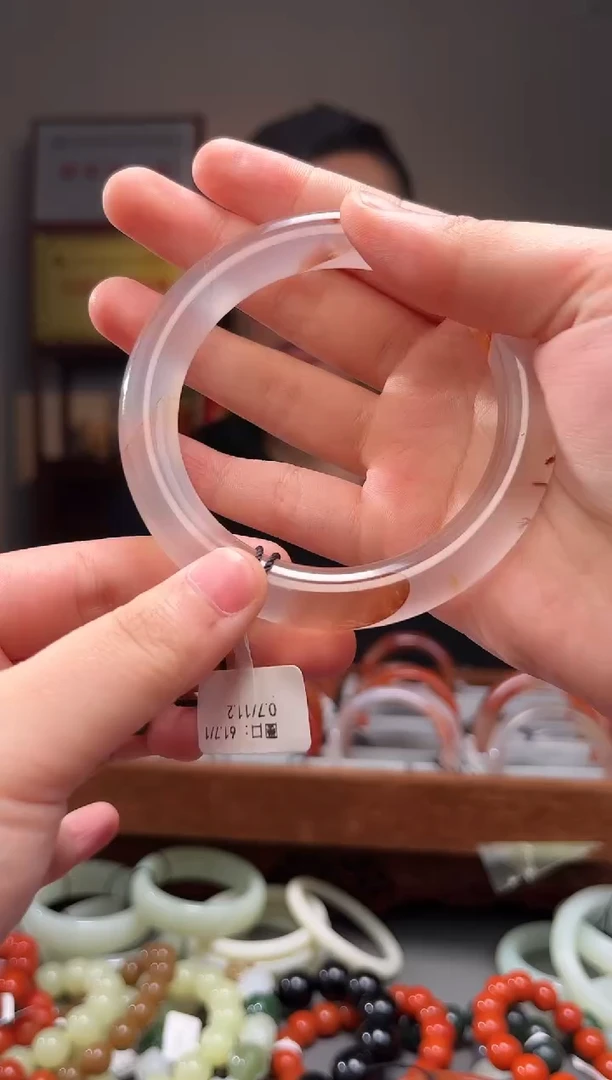 颈饰未镶嵌南红玛瑙61