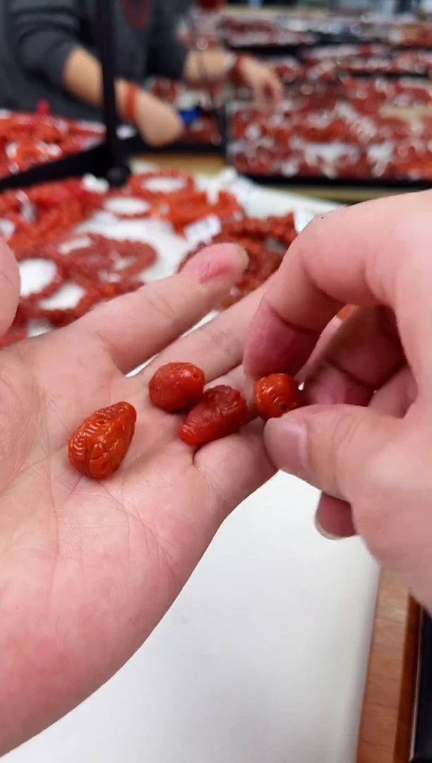 【闪购商品】南红玛瑙龙三通未镶嵌（多样式发其一）