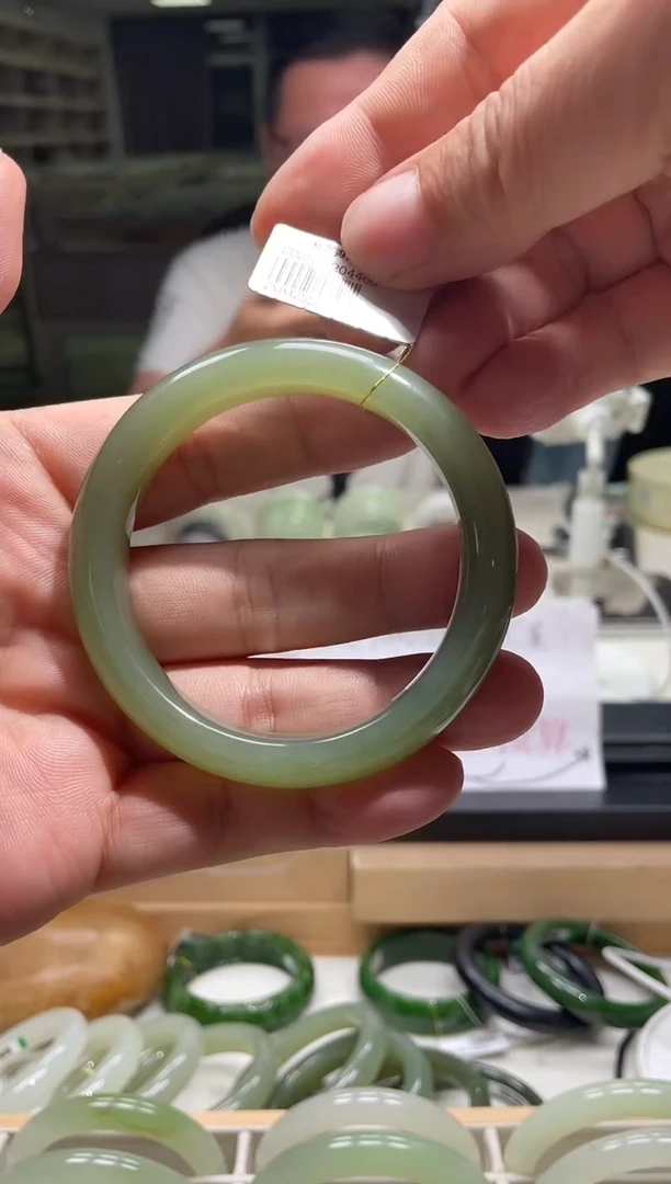 未镶嵌手镯和田玉?***✨57-58圈口 3320