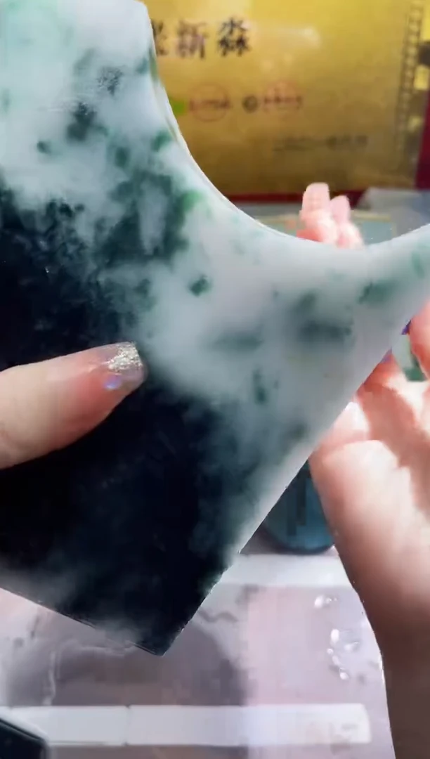 翡翠挂件未镶嵌小梦18多样性发其一