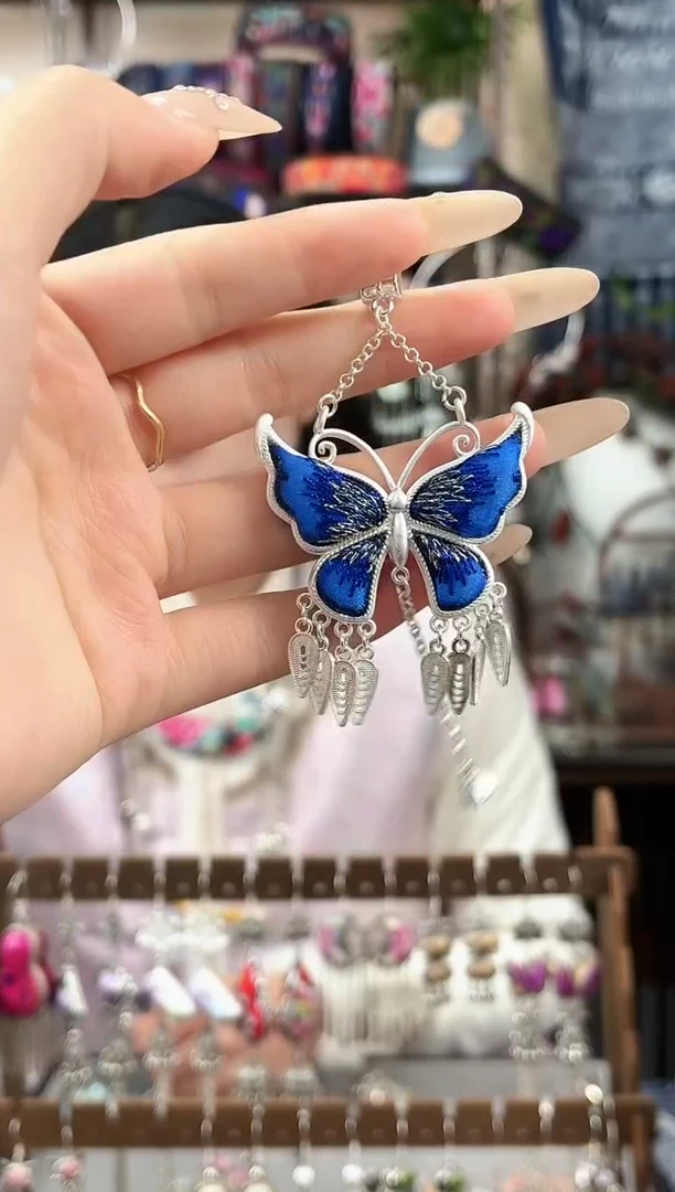 织绣民族风非遗老绣饰品529