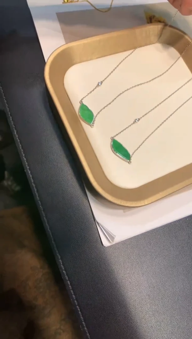 颈饰银S925镶嵌翡翠项链 多样性发一件