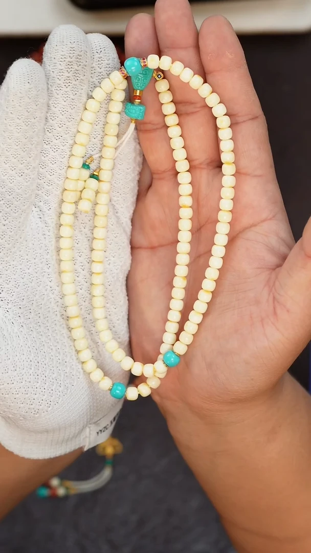 【闪购商品】蜜蜡裸石未镶嵌蜜蜡手串