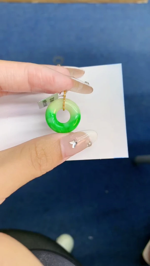 翡翠18K金镶嵌吊坠(不含链)1