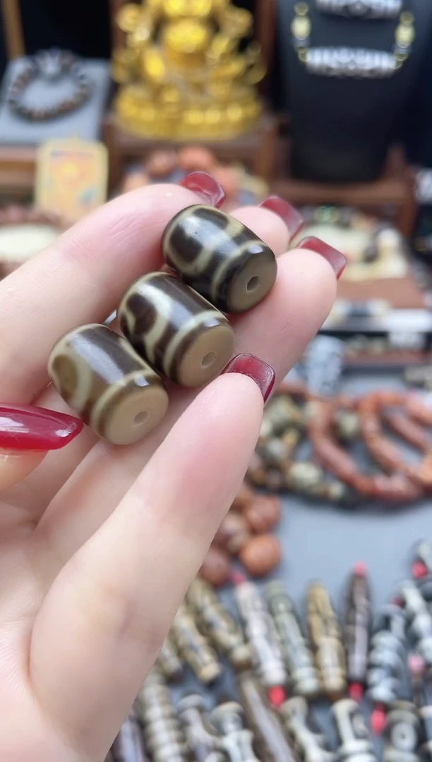 玛瑙/玉髓散珠牙黄法帽多样性发1个