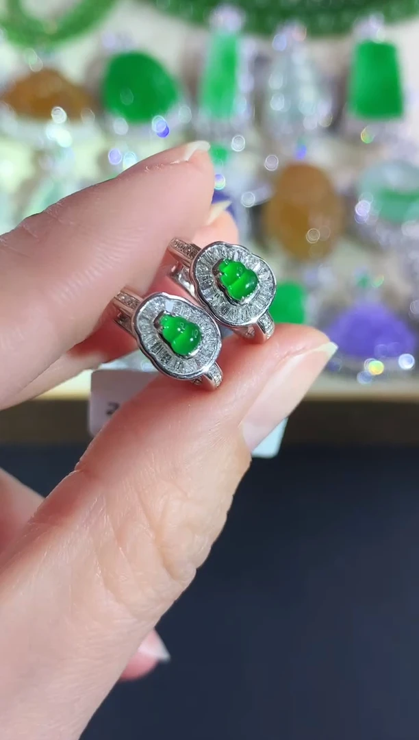 18K金镶嵌翡翠耳饰134|