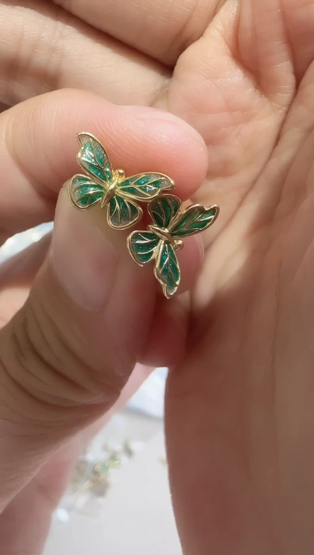 18K金耳饰多样性发货发其一