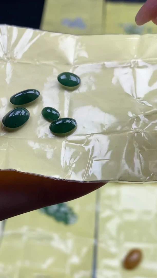 翡翠散珠天然翡翠裸石蛋面28