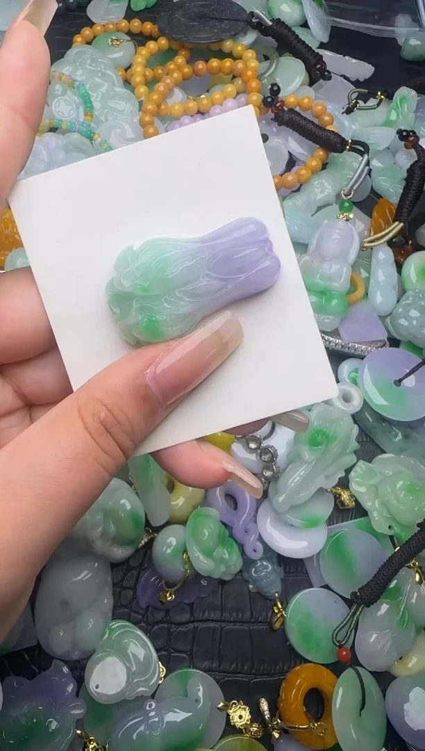 翡翠未镶嵌颈饰天然缅甸翡翠吊坠