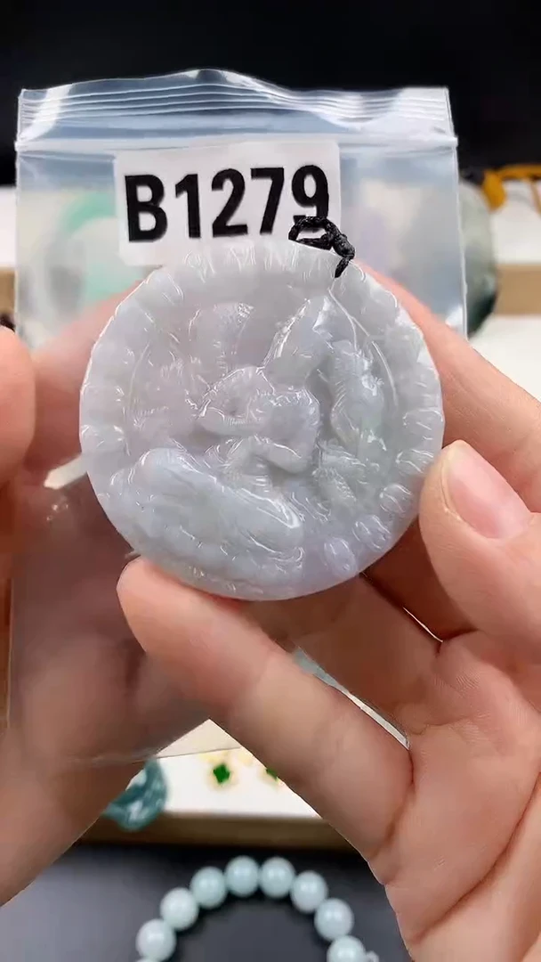 颈饰未镶嵌翡翠天然翡翠吊坠挂件