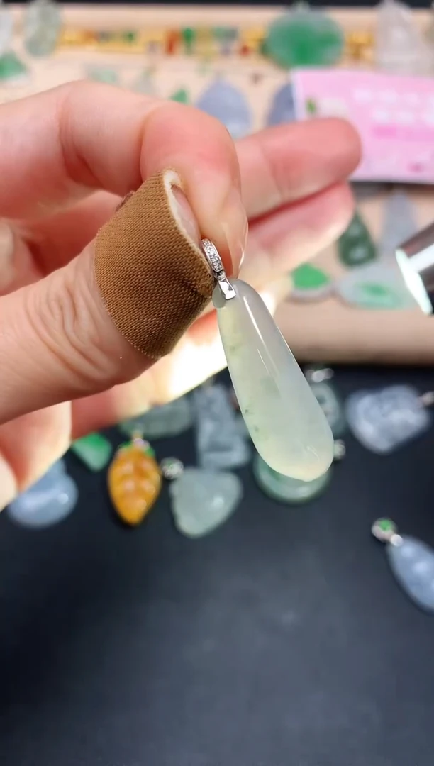 翡翠18K金镶嵌吊坠(不含链)福瓜|1380+0