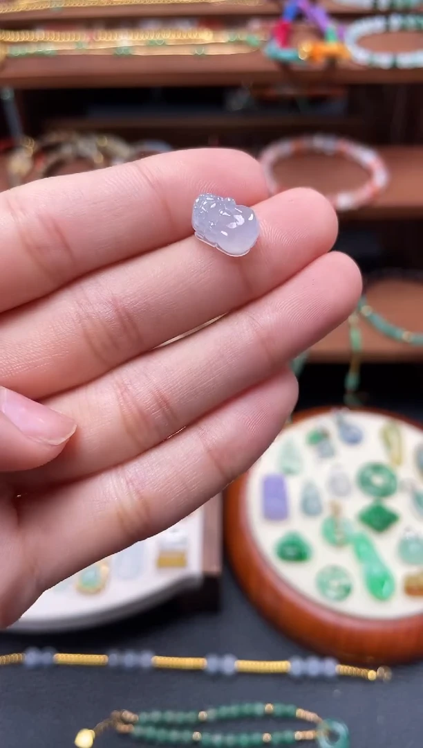 【闪购商品】翡翠吊坠(不含链)18K金镶嵌一个  JK473