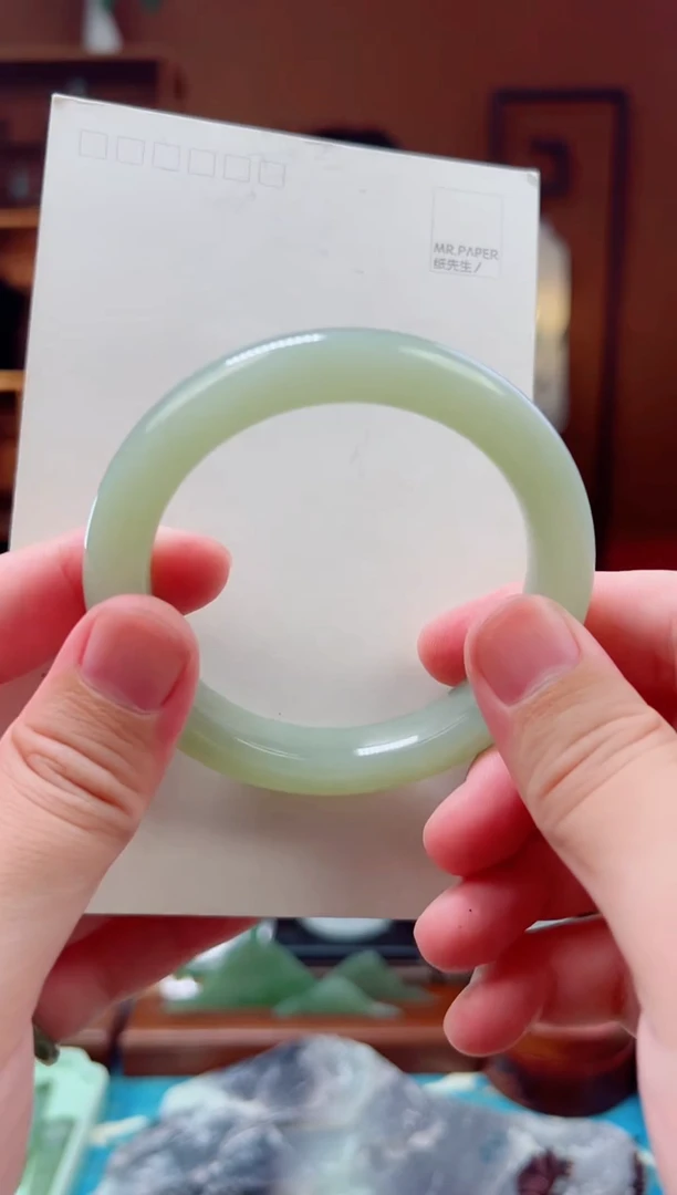 未镶嵌手镯和田玉58-60正装葡萄肉