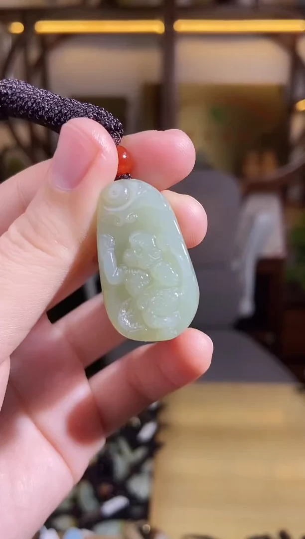 颈饰未镶嵌和田玉1