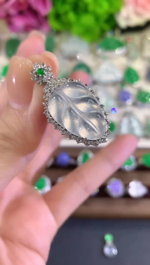 吊坠(不含链)18K金镶嵌翡翠w51