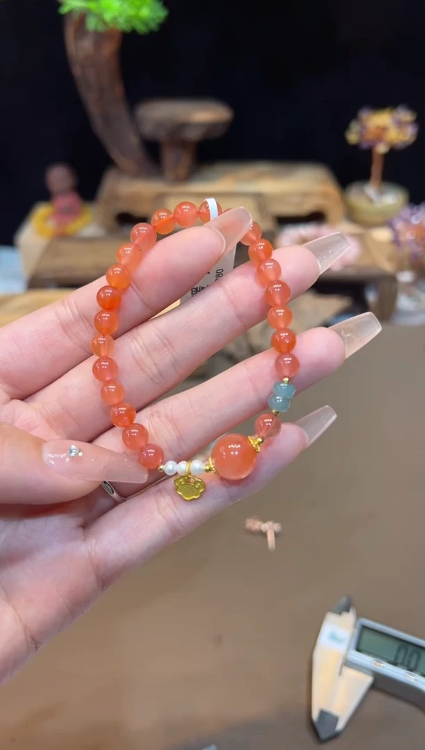 单圈南红玛瑙手串搭配小锁吊坠手链H2980多样性发一