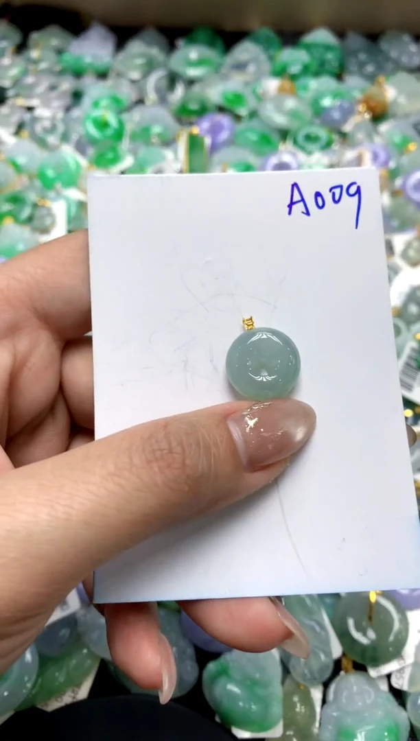 【闪购商品】翡翠颈饰18K金镶嵌1111111111111111