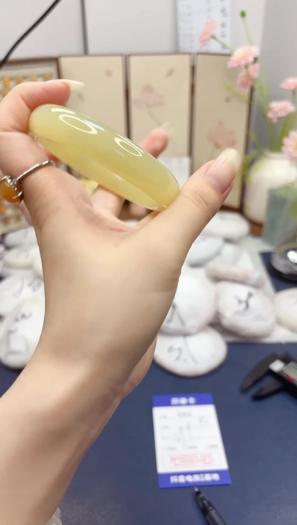 石英质玉手镯未镶嵌93-晴水-圈口59