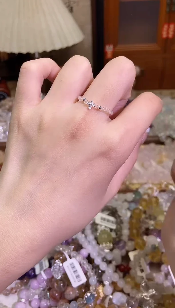 【闪购商品】水晶戒指银S925镶嵌6128戒指