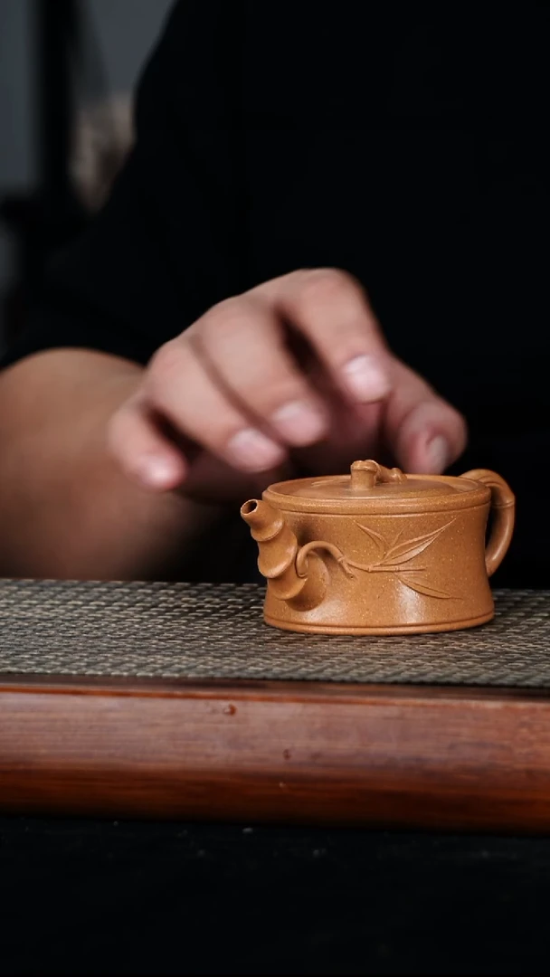 茶壶紫砂原矿老段泥花器150cc