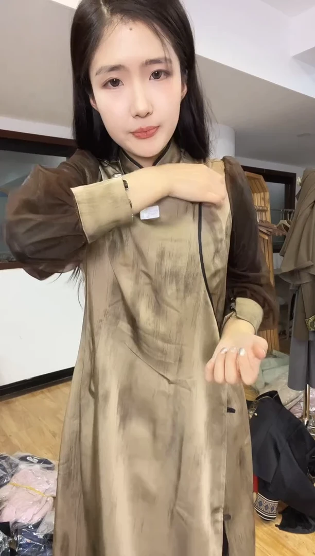 裙子  M   110斤以里