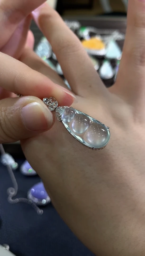 吊坠(不含链)18K金镶嵌翡翠s109