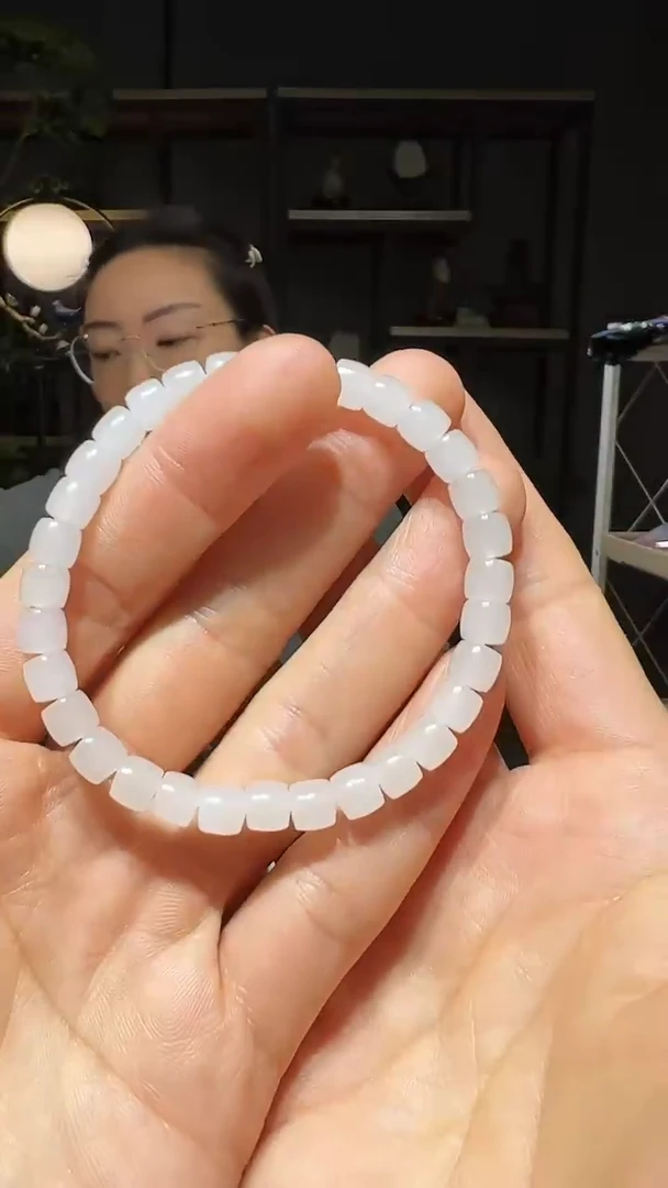 【闪购商品】和田玉手串未镶嵌6+直切
