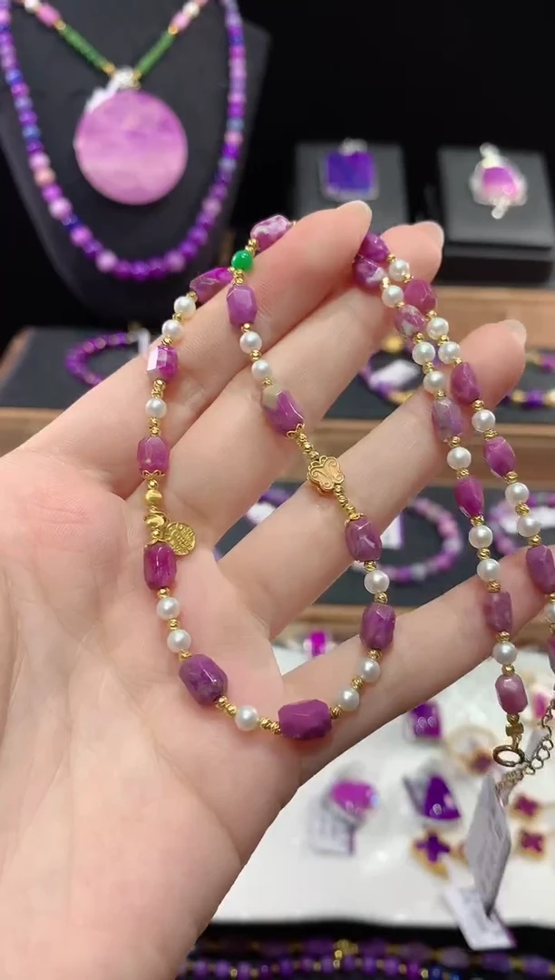 苏纪石（舒俱来）18K金镶嵌.项链