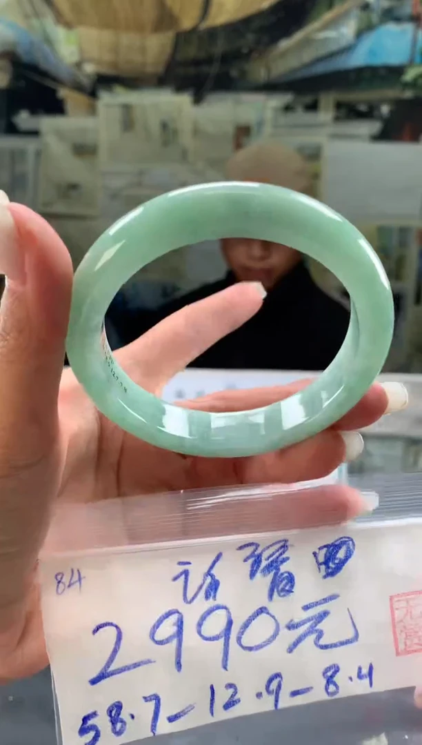 未镶嵌手镯翡翠语*?翡翠手镯 下单联系小耳机#84