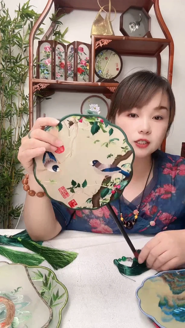 刺绣团扇-双面绣花