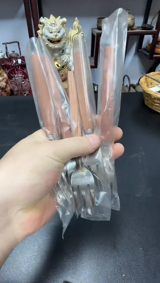 Y**i中古物品，默认微瑕157