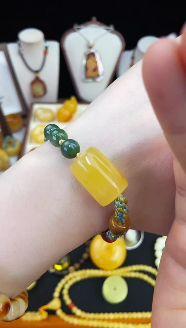 琥珀未镶嵌珠宝奇石柒月