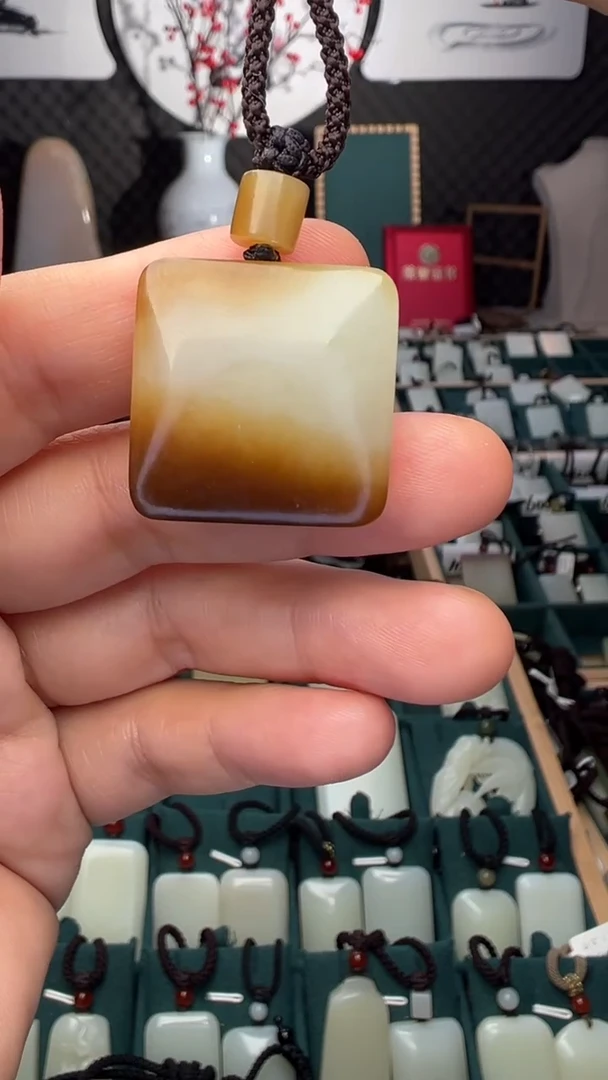 颈饰未镶嵌和田玉8