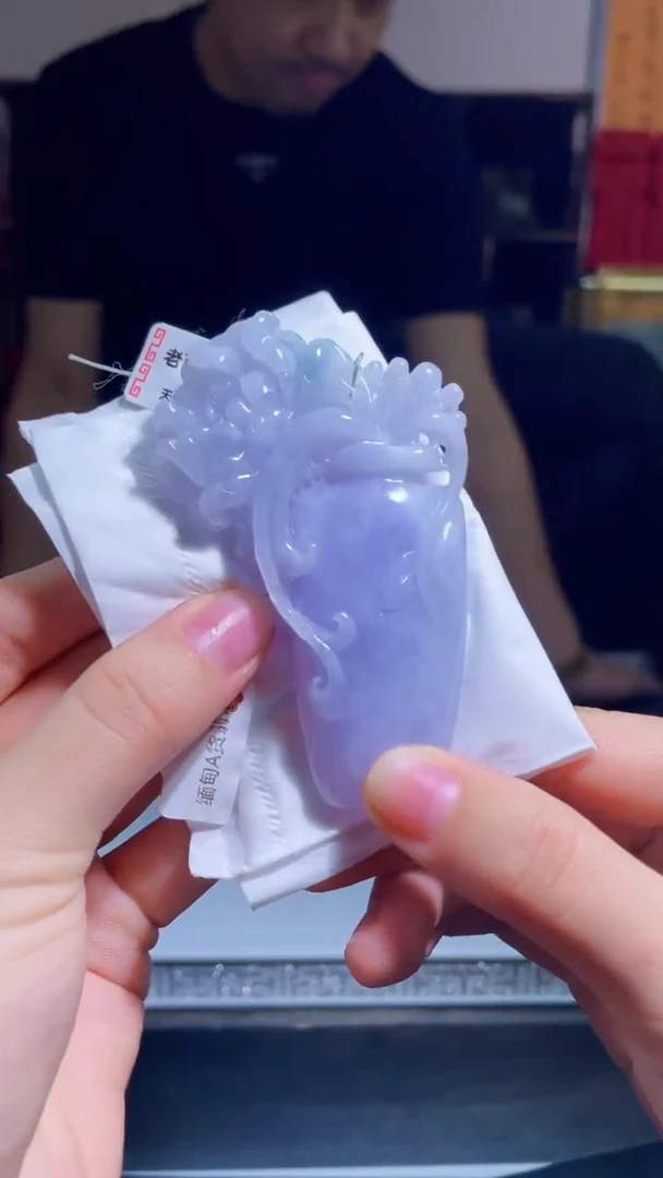 【闪购商品】翡翠吊坠(不含链)未镶嵌Q59