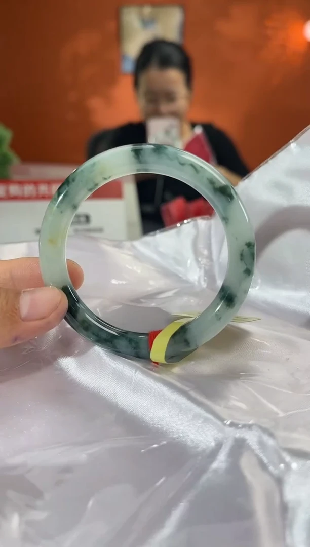 未镶嵌手镯翡翠5        圈口52
