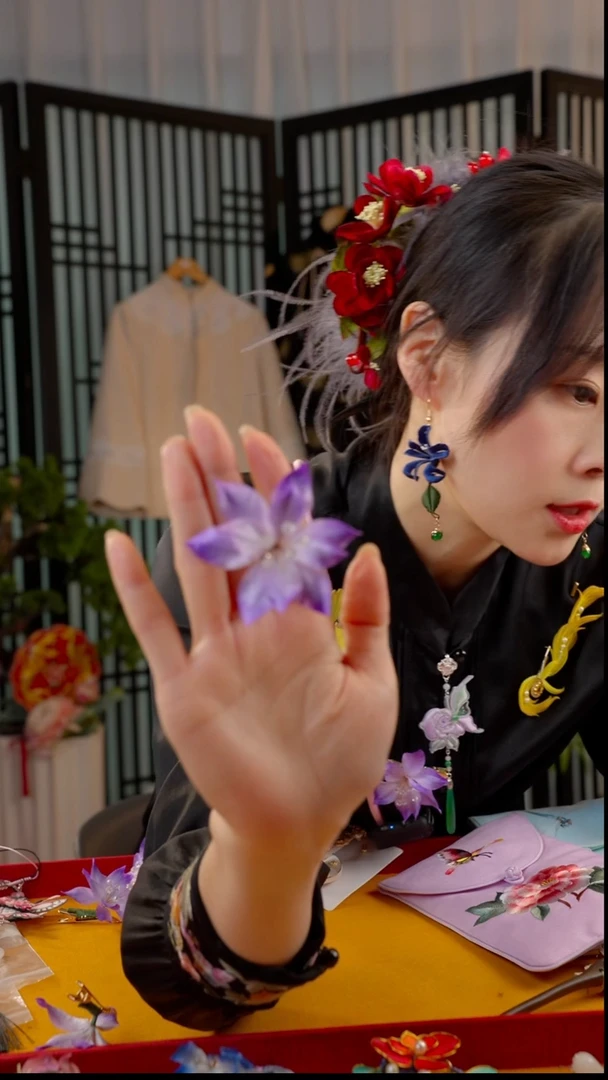 刺绣非遗苏绣绒花手工饰品