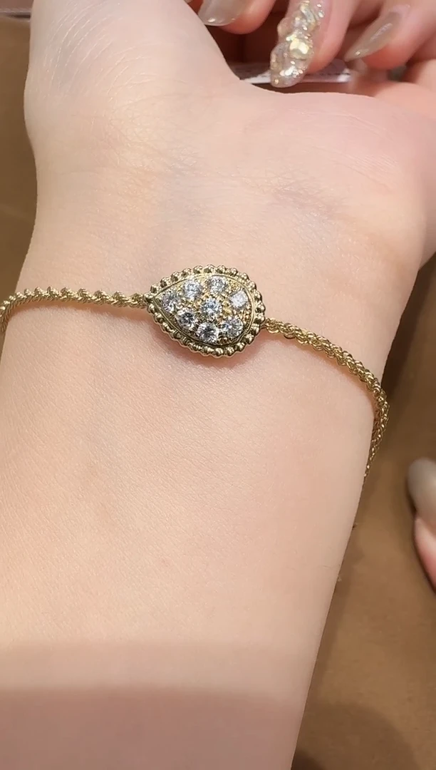 18K金镶嵌实验室培育钻石手链黄圆形莲藕