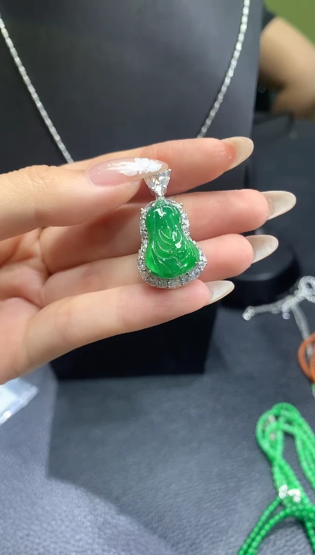 翡翠未镶嵌吊坠(不含链)3不含链随机发货1件