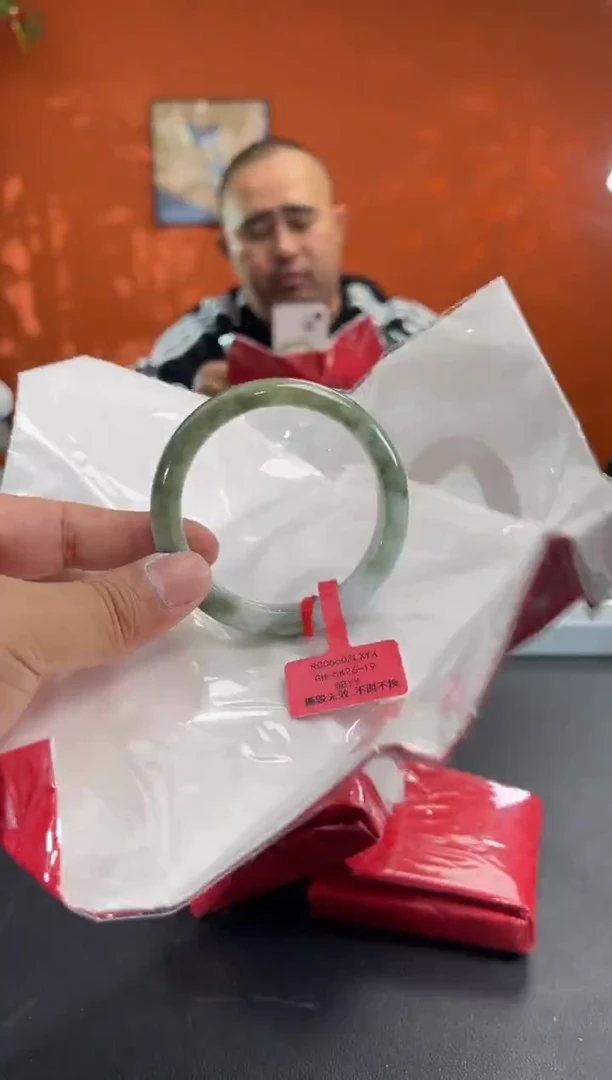 未镶嵌手镯翡翠7 55